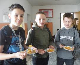 Dnes jím jako Papuánec - 2.st. - projektový den