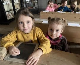 Hrajeme si na školu - program v muzeu v Poličce