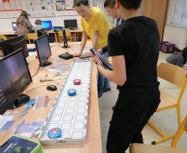 Programování robotů v hodině informatiky v 6.ročníku